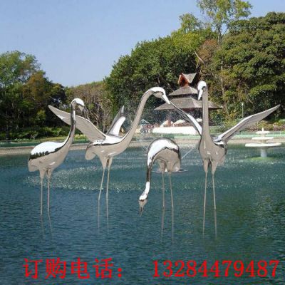 不锈钢镜面仙鹤雕塑