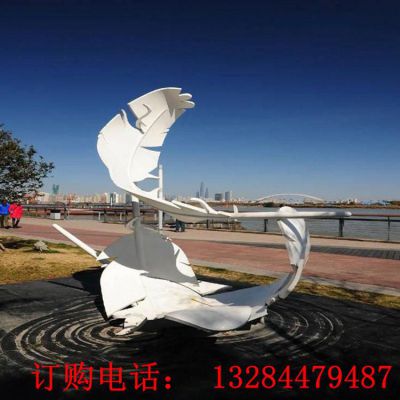 不锈钢羽毛雕塑