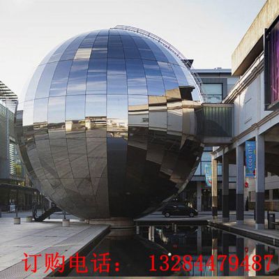 不锈钢镜面圆球雕塑