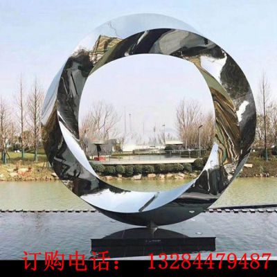 不锈钢扭曲圆环雕塑