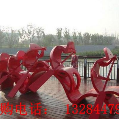不锈钢抽象人物划船雕塑