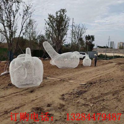 不锈钢镂空鸽子雕塑