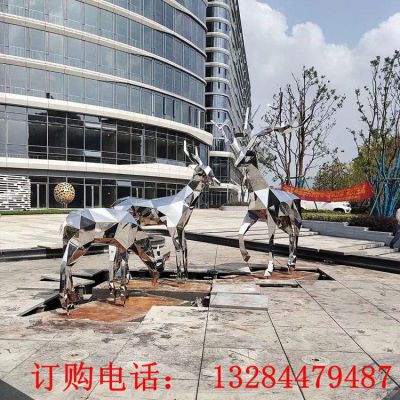 不锈钢几何镜面鹿雕塑