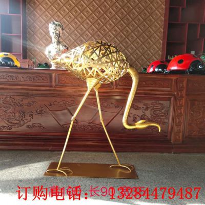 不锈钢镂空火烈鸟雕塑