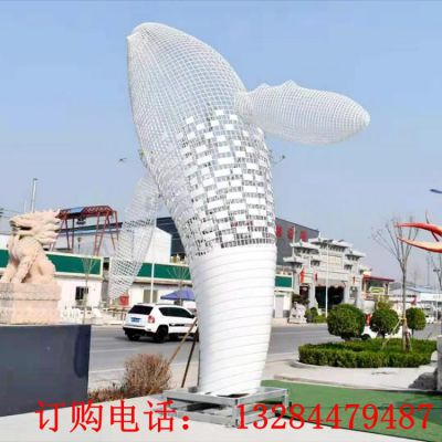 不锈钢镂空鲸鱼雕塑