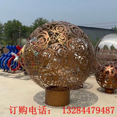 不锈钢镂空树叶圆球雕塑