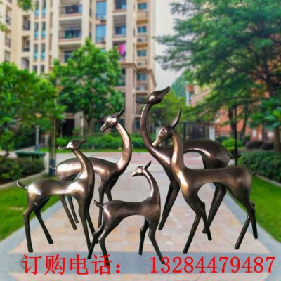 铸铜抽象鹿雕塑