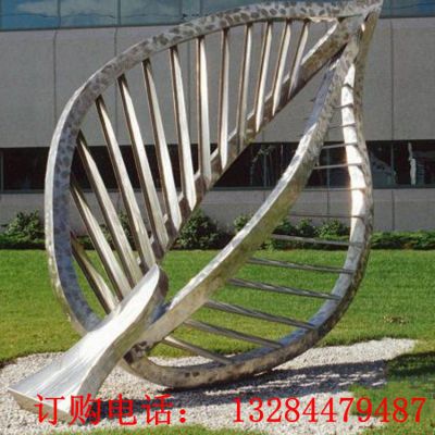 不锈钢镂空镜面树叶雕塑
