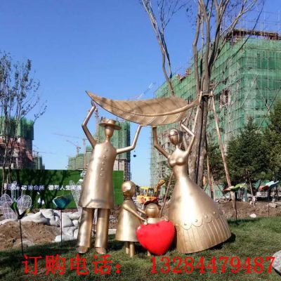 铸铜一家三口雕塑