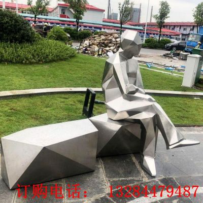 不锈钢几何抽象人物雕塑
