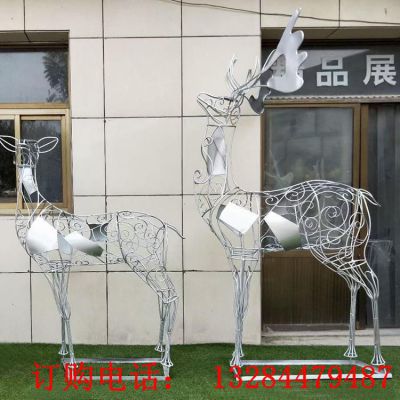 不锈钢镂空鹿雕塑