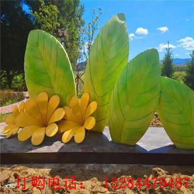 不锈钢彩绘树叶雕塑