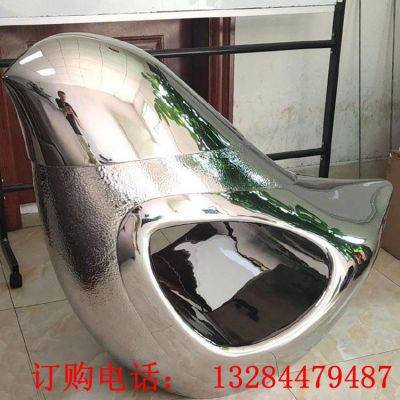不锈钢镜面鸽子雕塑