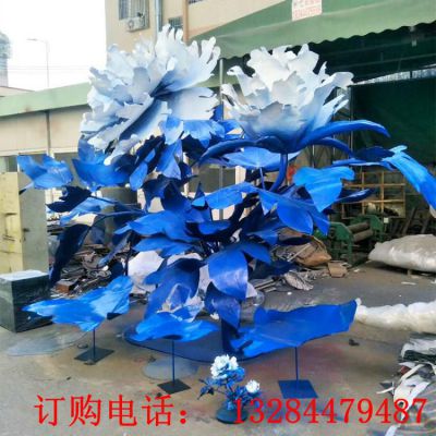 不锈钢彩绘花朵雕塑