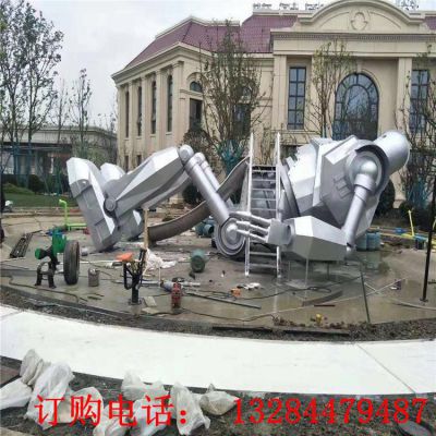 不锈钢机器人滑梯雕塑