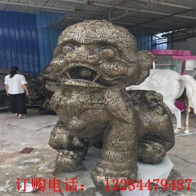 镂空貔貅铸铜雕塑
