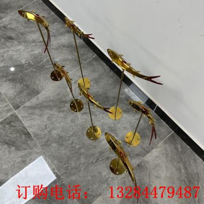 不锈钢小鱼雕塑