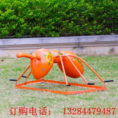 不锈钢彩绘蚂蚁雕塑