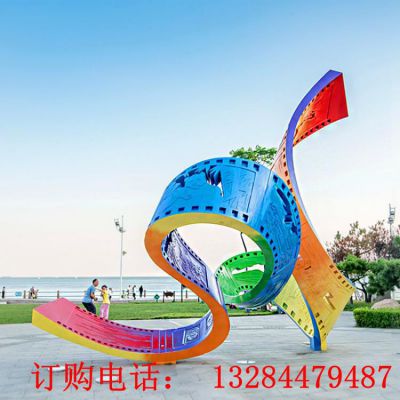 不锈钢彩红飘带雕塑