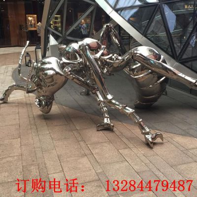 不锈钢镜面蚂蚁雕塑