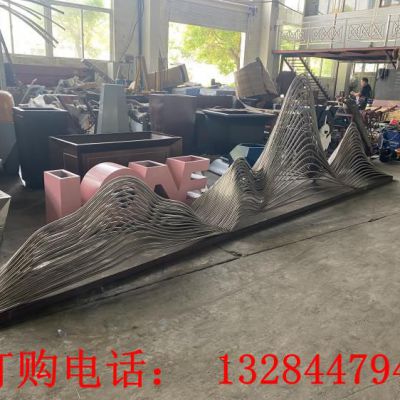 不锈钢切片假山雕塑