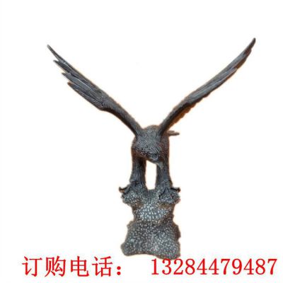 石雕老鹰展翅雕塑