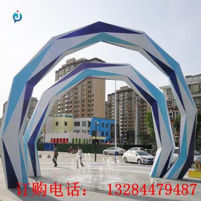 不锈钢几何拱门雕塑
