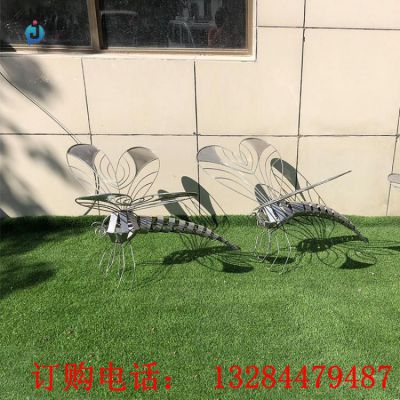 不锈钢镜面蜻蜓动物雕塑
