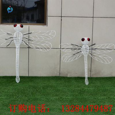 不锈钢镂空编织蜻蜓动物雕塑