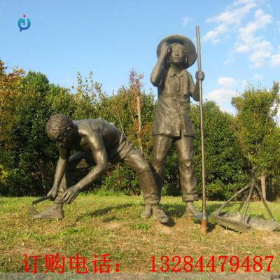 铸铜农耕文化种地雕塑