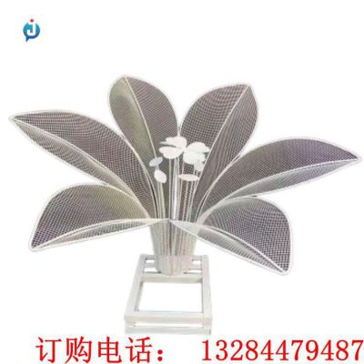 不锈钢编织花朵雕塑