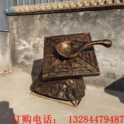 铸铜指南针雕塑