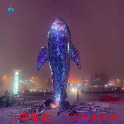 大型不锈钢发光鲸鱼雕塑