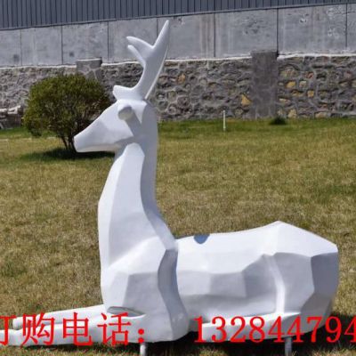 不锈钢白色几何鹿雕塑
