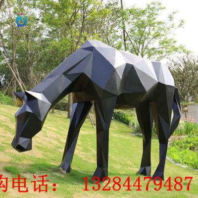 不锈钢几何马雕塑