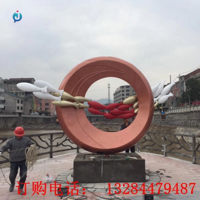 不锈钢鱼跃龙门雕塑