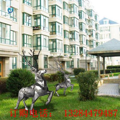 不锈钢几何鹿雕塑