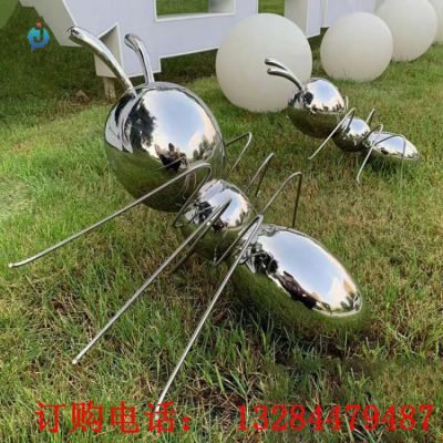 不锈钢镜面蚂蚁雕塑