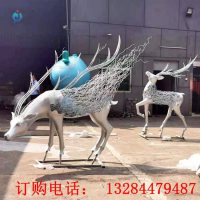 不锈钢抽象拉丝鹿雕塑