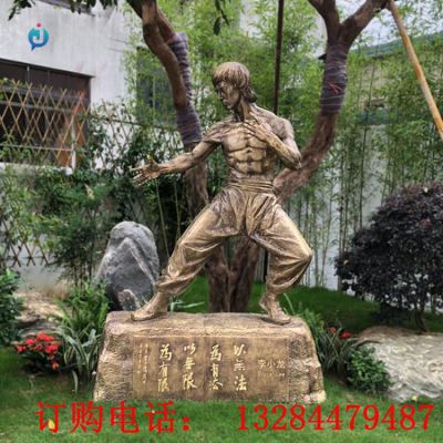 铸铜李小龙雕塑