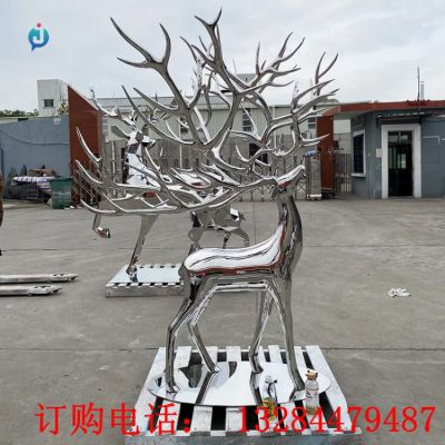 不锈钢镜面大角鹿雕塑