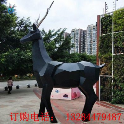 不锈钢几何切面鹿雕塑