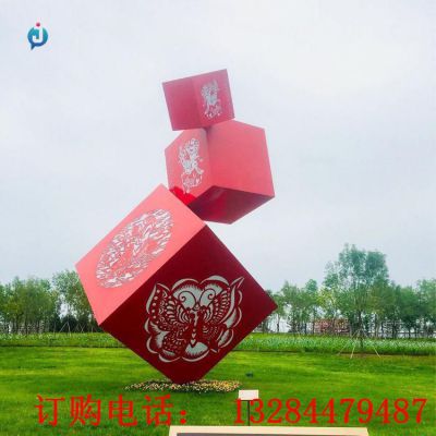 不锈钢蝴蝶立方体雕塑