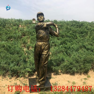 铸铜打高尔夫人物雕塑