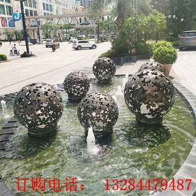 不锈钢镂空水景圆球雕塑