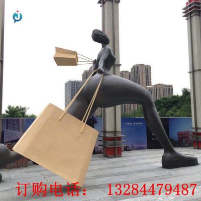 铸铜抽象人物逛街雕塑