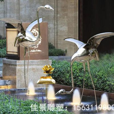 不锈钢园林镜面仙鹤雕塑