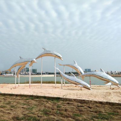 抽象不锈钢跳跃的海豚雕塑
