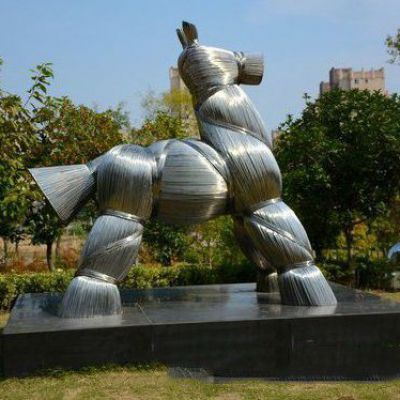不锈钢草扎马雕塑
