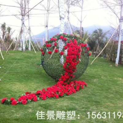 不锈钢镜面镂空花型球雕塑